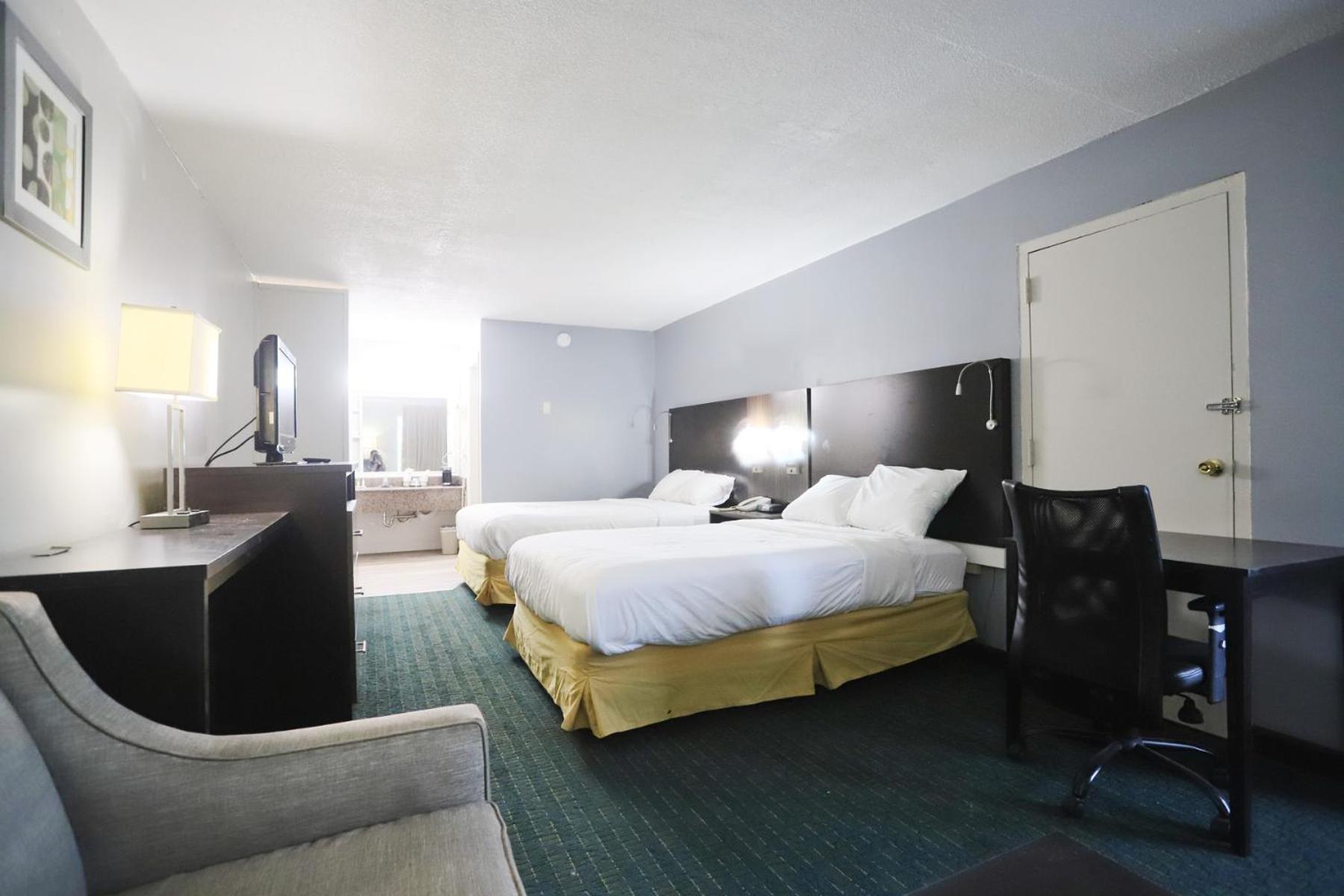 Greenville Inn & Suites ภายนอก รูปภาพ
