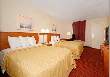 Greenville Inn & Suites ภายนอก รูปภาพ