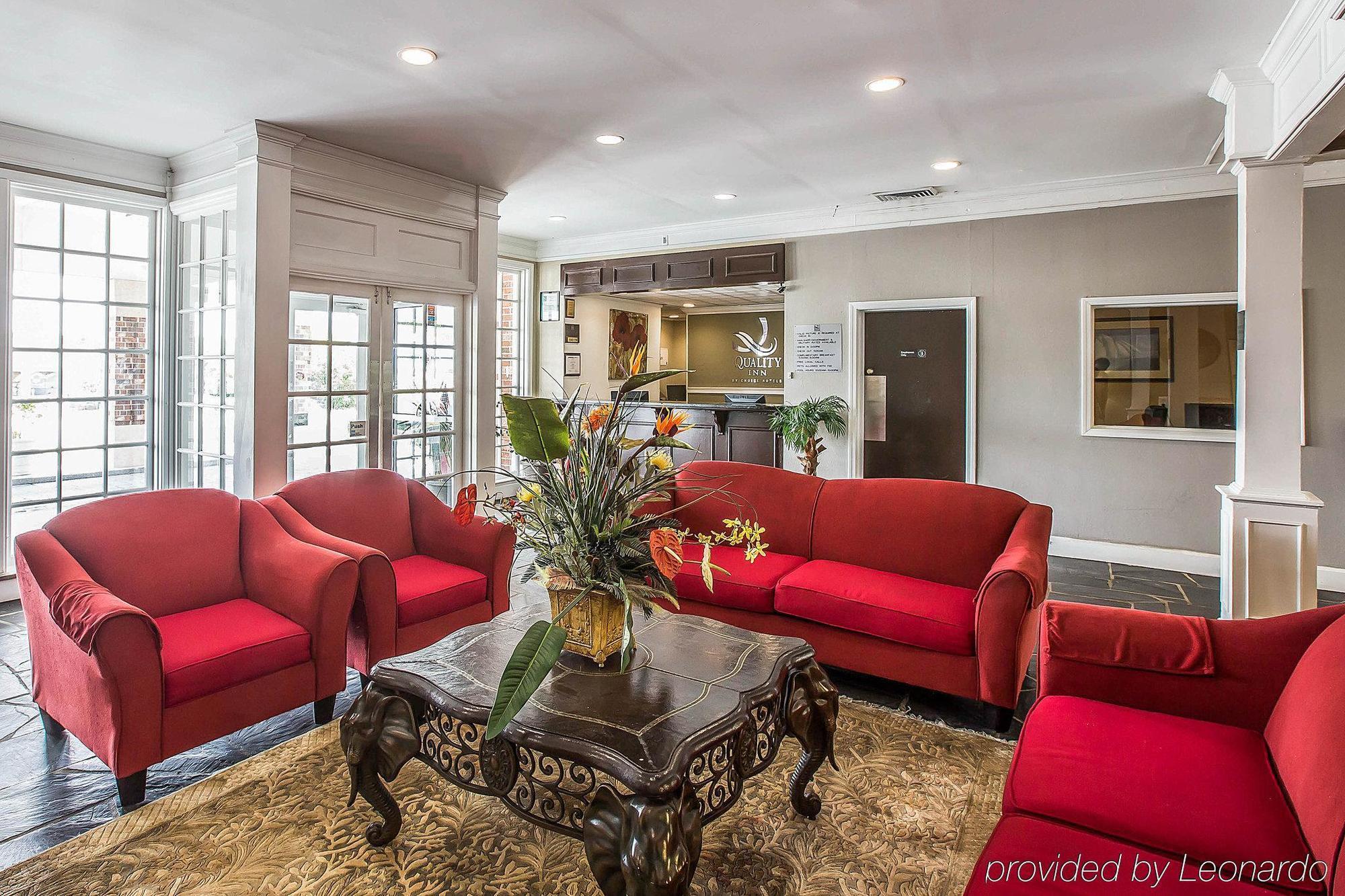 Greenville Inn & Suites ภายนอก รูปภาพ