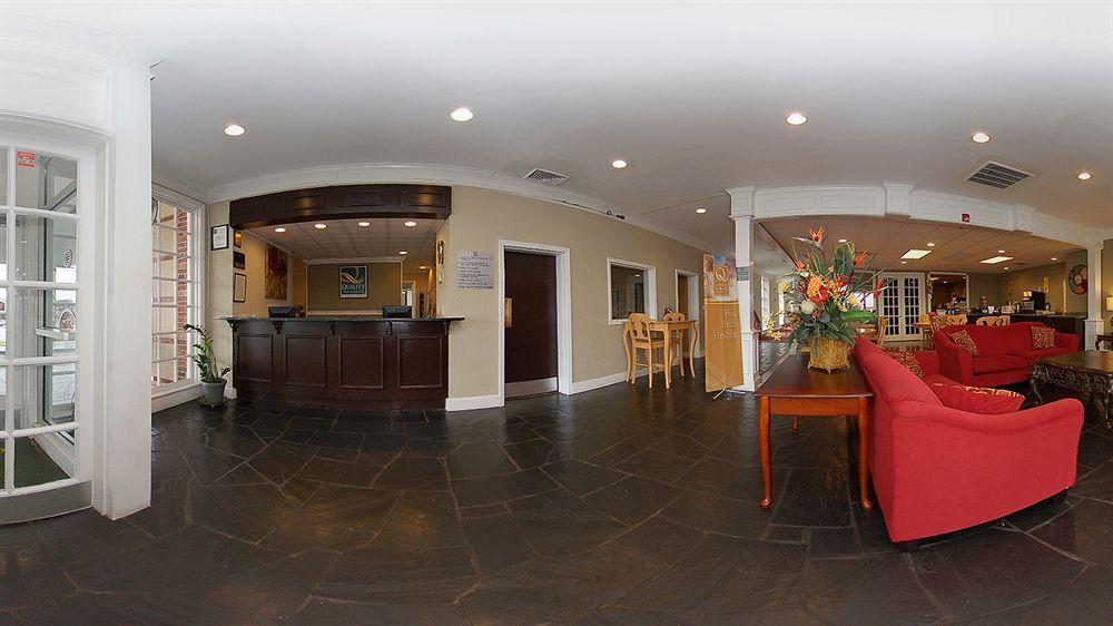 Greenville Inn & Suites ภายนอก รูปภาพ