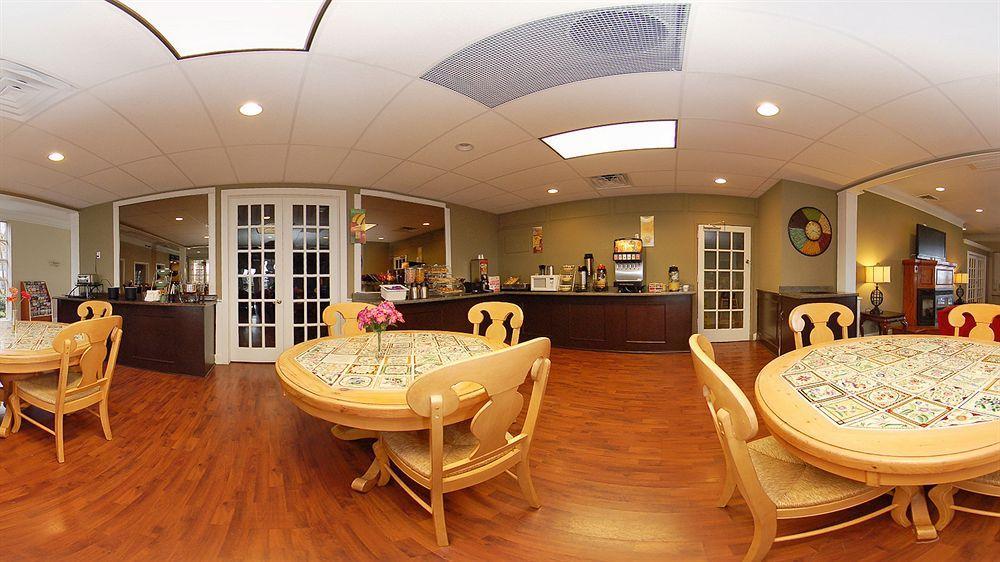 Greenville Inn & Suites ภายนอก รูปภาพ