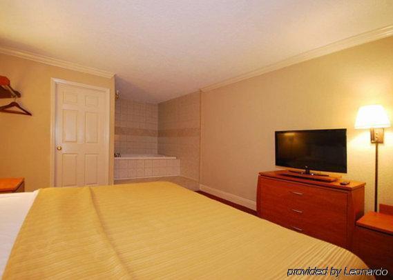 Greenville Inn & Suites ห้อง รูปภาพ