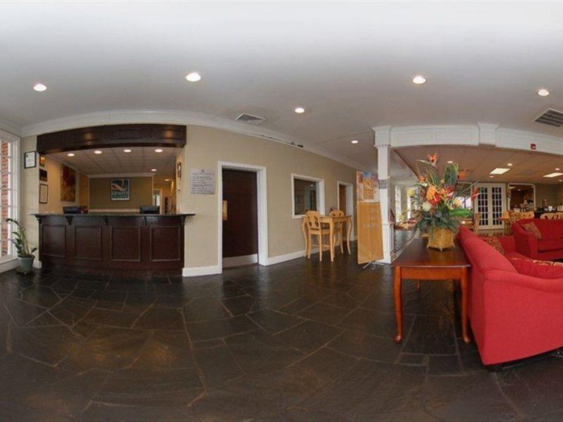 Greenville Inn & Suites ภายนอก รูปภาพ
